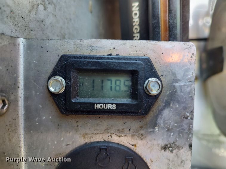 image for item LK9057 2019 Ford F450 Super Duty XL  utility / service truck