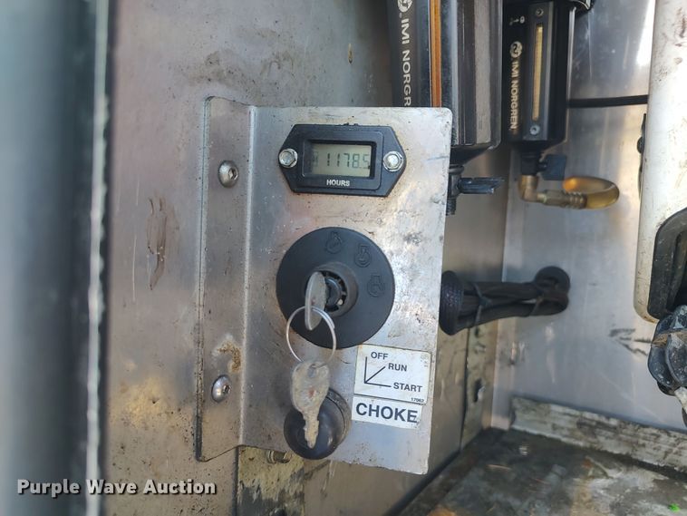 image for item LK9057 2019 Ford F450 Super Duty XL  utility / service truck