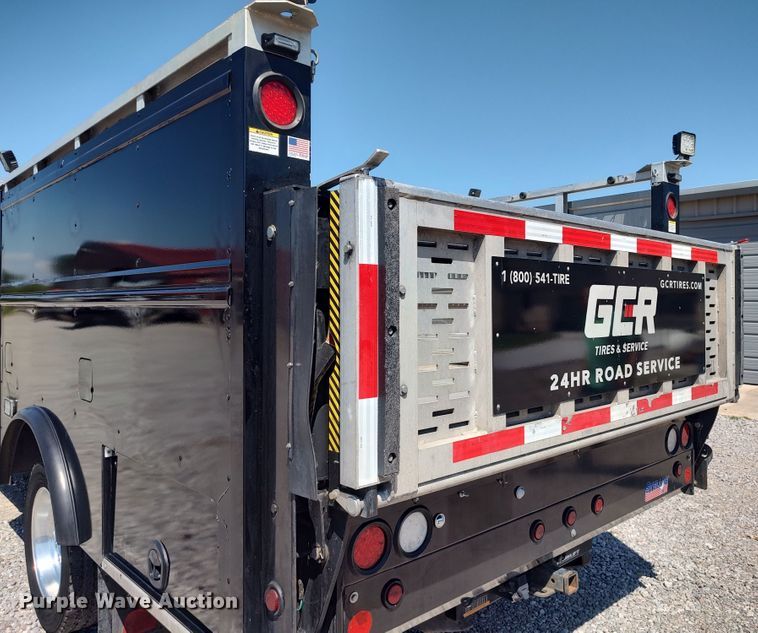 image for item LK9057 2019 Ford F450 Super Duty XL  utility / service truck