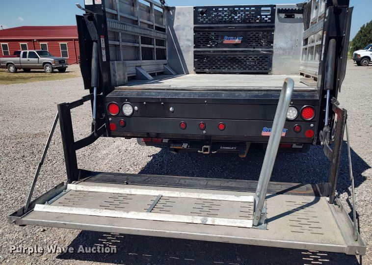 image for item LK9057 2019 Ford F450 Super Duty XL  utility / service truck