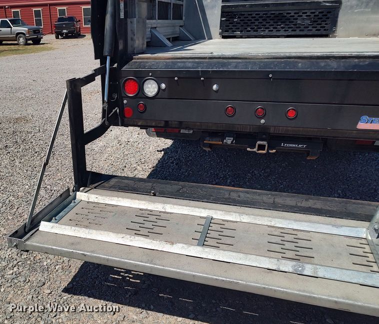 image for item LK9057 2019 Ford F450 Super Duty XL  utility / service truck