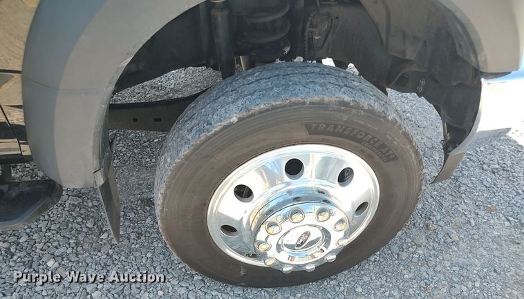 image for item LK9057 2019 Ford F450 Super Duty XL  utility / service truck