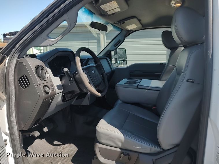 image for item LK9058 2013 Ford F450 Super Duty XL  utility / service truck