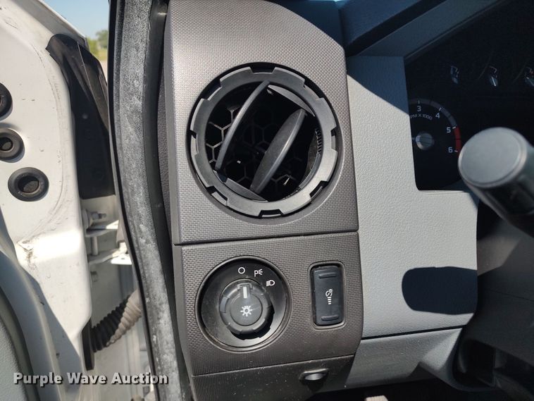 image for item LK9058 2013 Ford F450 Super Duty XL  utility / service truck