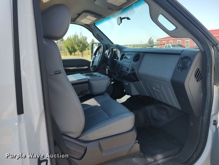 image for item LK9058 2013 Ford F450 Super Duty XL  utility / service truck