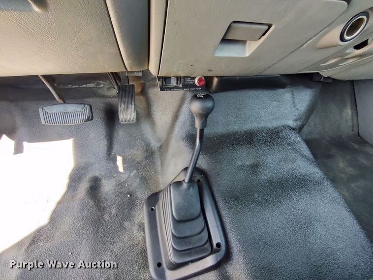 image for item LK9059 2007 Ford F550 Super Duty XL  bucket truck