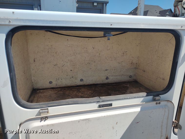 image for item LK9059 2007 Ford F550 Super Duty XL  bucket truck