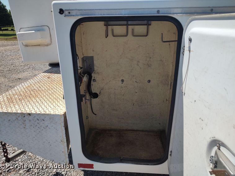 image for item LK9059 2007 Ford F550 Super Duty XL  bucket truck