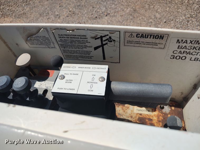 image for item LK9059 2007 Ford F550 Super Duty XL  bucket truck