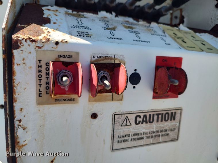 image for item LK9059 2007 Ford F550 Super Duty XL  bucket truck