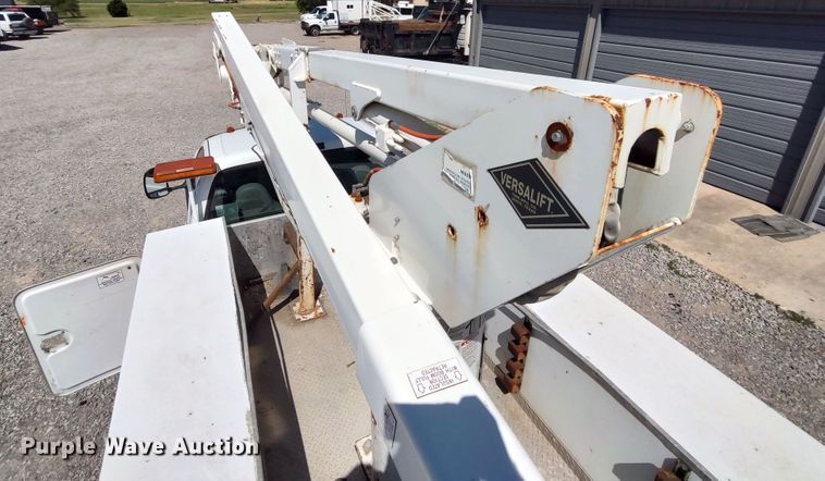 image for item LK9059 2007 Ford F550 Super Duty XL  bucket truck