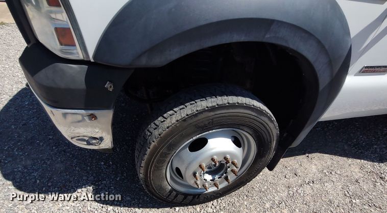 image for item LK9059 2007 Ford F550 Super Duty XL  bucket truck