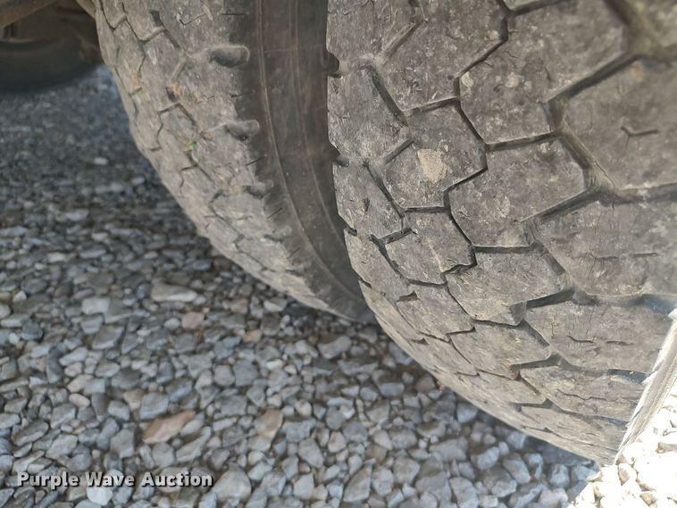 image for item LK9059 2007 Ford F550 Super Duty XL  bucket truck