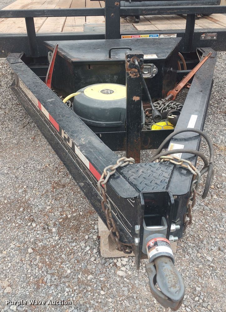 image for item LK9087 2018 PJ  tilt deck equipment trailer