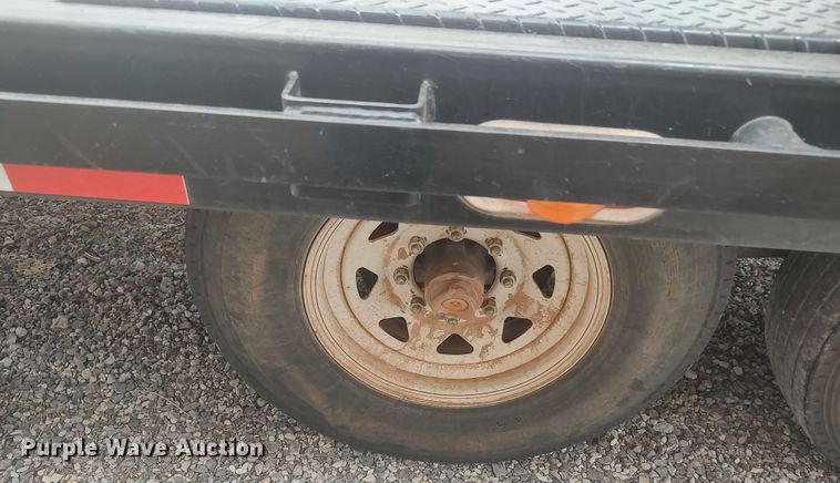 image for item LK9087 2018 PJ  tilt deck equipment trailer