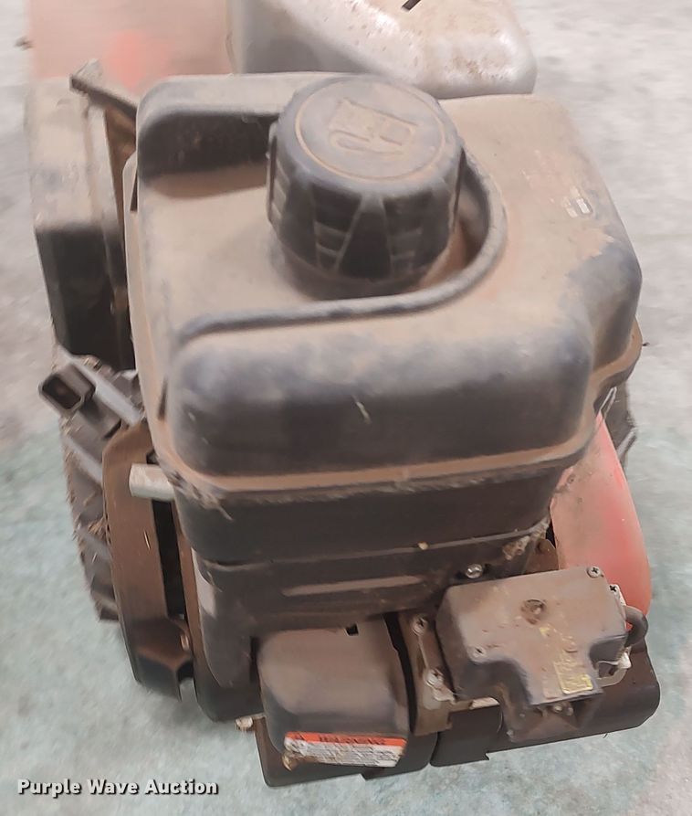 image for item LK9090 Husqvarna DRT900E  tiller