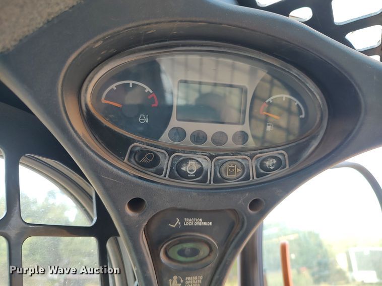 image for item LK9099 2014 Bobcat S650  skid steer loader