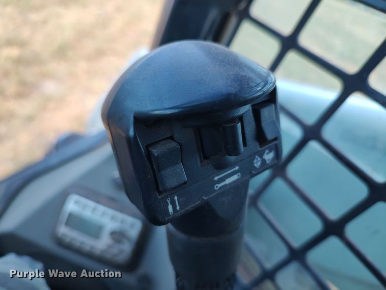 image for item LK9099 2014 Bobcat S650  skid steer loader