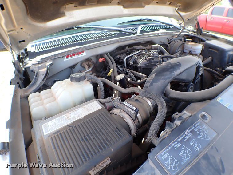 image for item LK9119 2005 Chevrolet Silverado 1500  Crew Cab pickup truck
