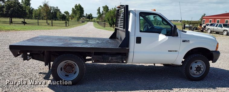 image for item LK9127 2000 Ford F450 Super Duty  flatbed truck