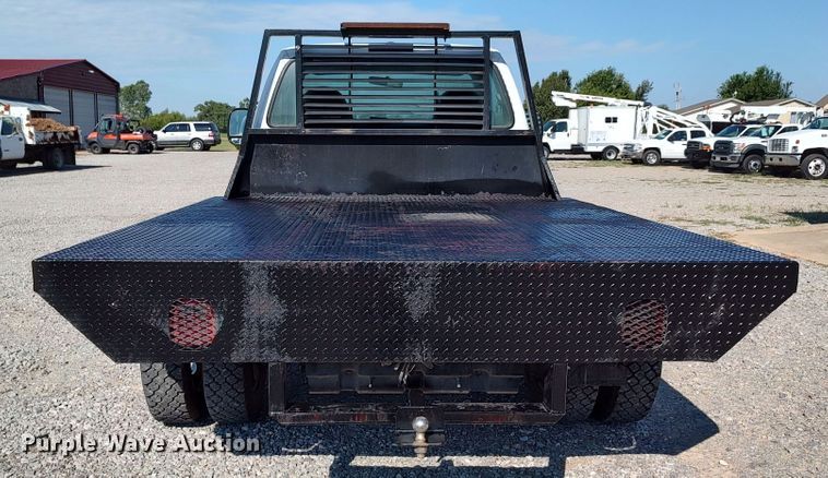 image for item LK9127 2000 Ford F450 Super Duty  flatbed truck