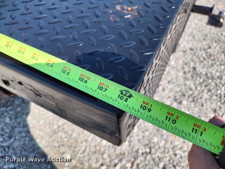 image for item LK9127 2000 Ford F450 Super Duty  flatbed truck