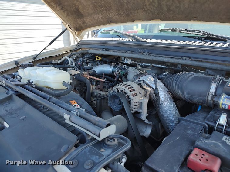 image for item LK9127 2000 Ford F450 Super Duty  flatbed truck