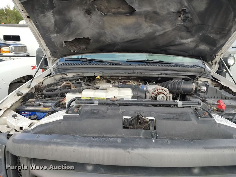 image for item LK9129 2001 Ford F550 Super Duty  bucket truck