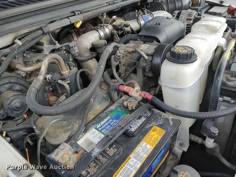 image for item LK9129 2001 Ford F550 Super Duty  bucket truck