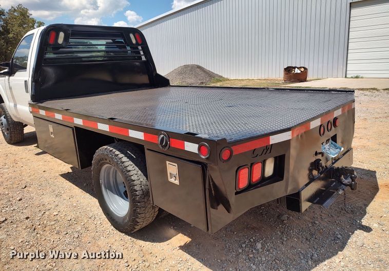 image for item LK9157 2015 Ford F350 Super Duty XL  flatbed pickup truck