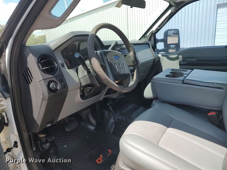 image for item LK9157 2015 Ford F350 Super Duty XL  flatbed pickup truck