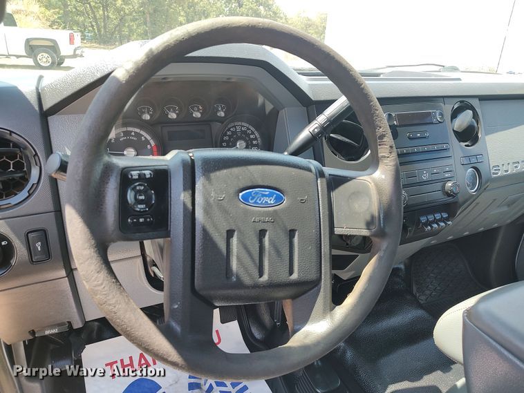 image for item LK9157 2015 Ford F350 Super Duty XL  flatbed pickup truck