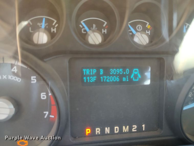 image for item LK9157 2015 Ford F350 Super Duty XL  flatbed pickup truck