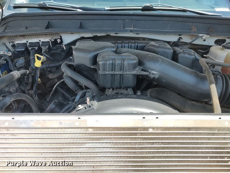 image for item LK9157 2015 Ford F350 Super Duty XL  flatbed pickup truck