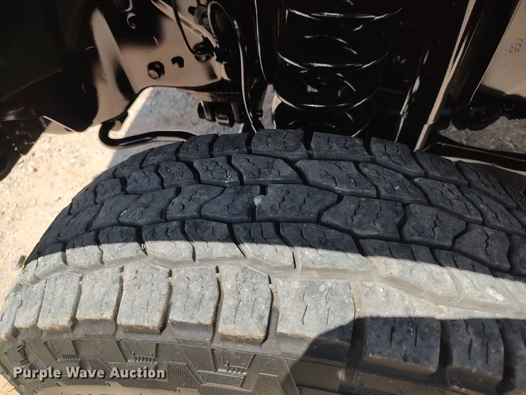 image for item LK9157 2015 Ford F350 Super Duty XL  flatbed pickup truck