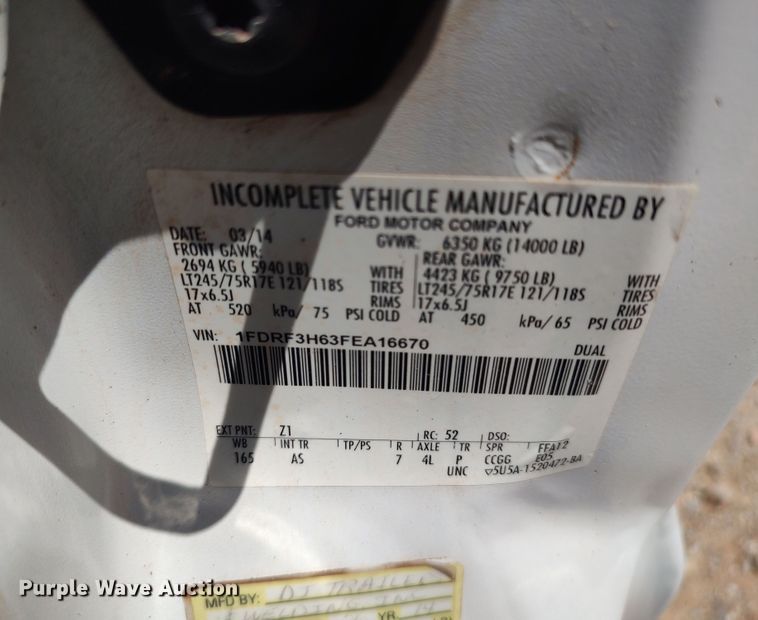 image for item LK9157 2015 Ford F350 Super Duty XL  flatbed pickup truck