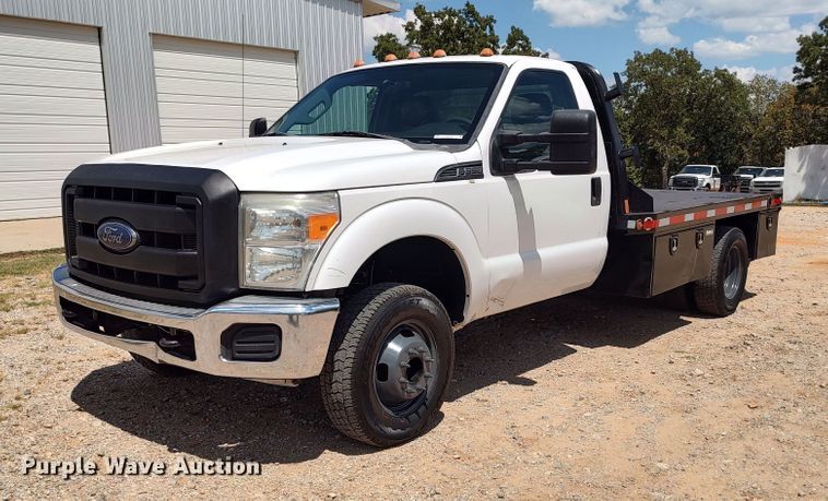 image for item LK9159 2016 Ford F350 Super Duty XL  flatbed pickup truck