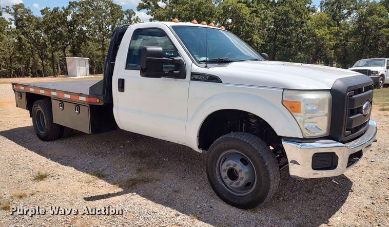 image for item LK9159 2016 Ford F350 Super Duty XL  flatbed pickup truck