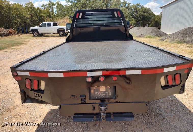 image for item LK9159 2016 Ford F350 Super Duty XL  flatbed pickup truck