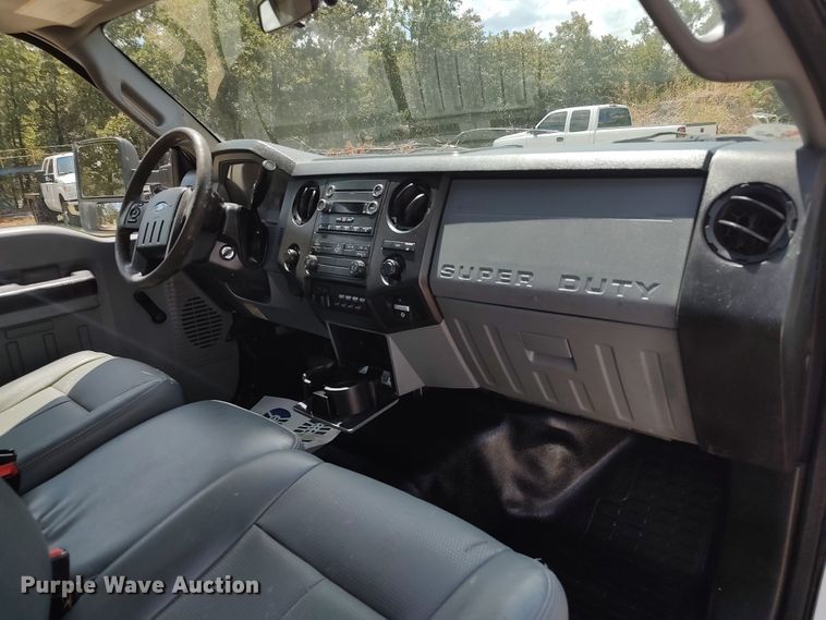 image for item LK9159 2016 Ford F350 Super Duty XL  flatbed pickup truck