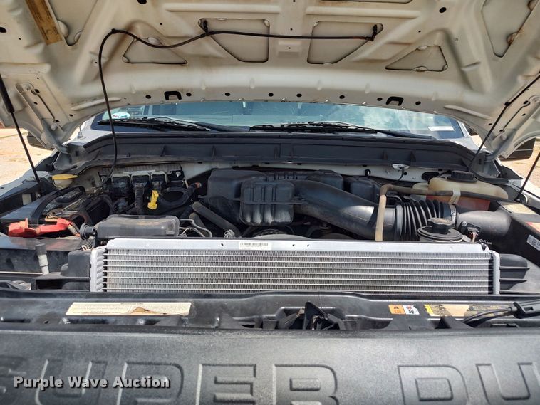 image for item LK9159 2016 Ford F350 Super Duty XL  flatbed pickup truck