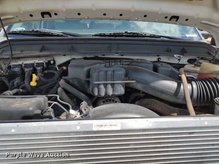 image for item LK9159 2016 Ford F350 Super Duty XL  flatbed pickup truck