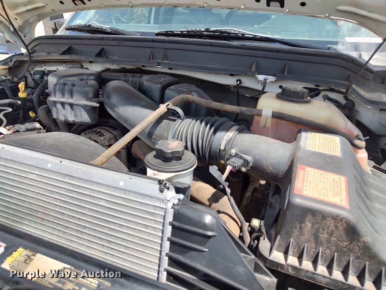 image for item LK9159 2016 Ford F350 Super Duty XL  flatbed pickup truck