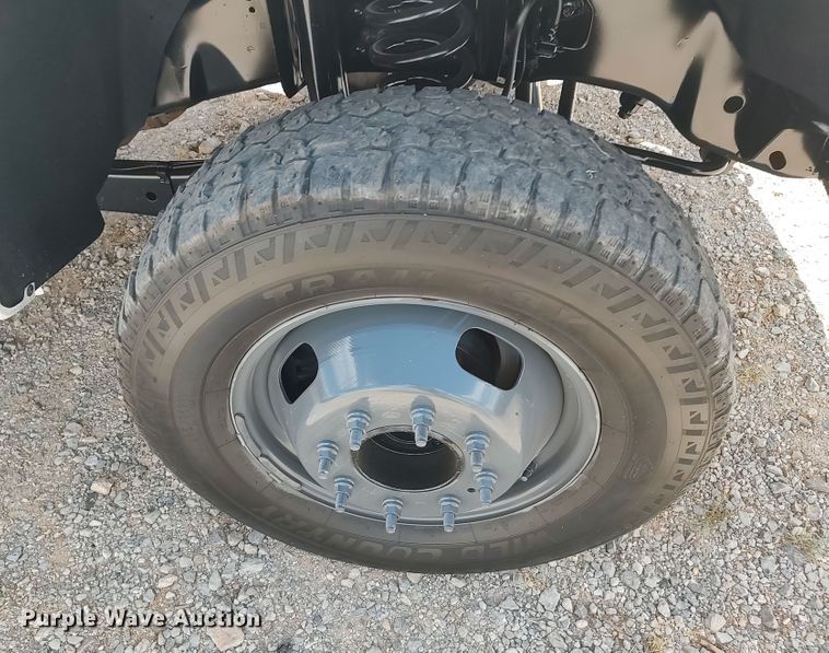 image for item LK9159 2016 Ford F350 Super Duty XL  flatbed pickup truck