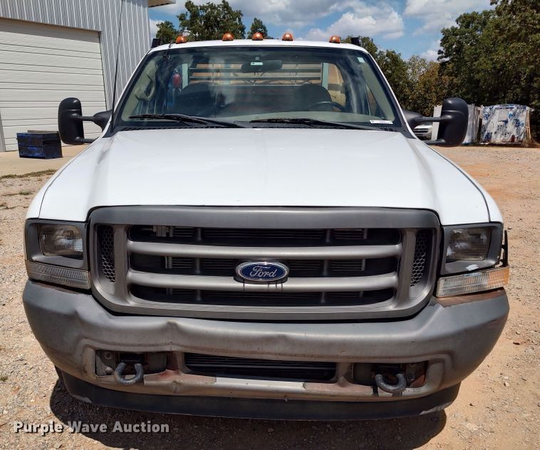 image for item LK9160 2002 Ford F350 Super Duty XL  flatbed pickup truck