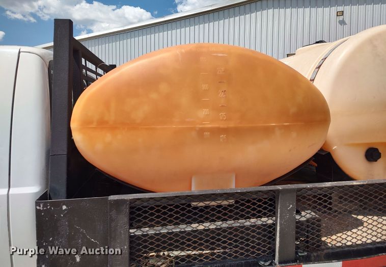 image for item LK9160 2002 Ford F350 Super Duty XL  flatbed pickup truck