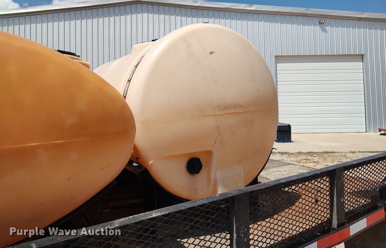 image for item LK9160 2002 Ford F350 Super Duty XL  flatbed pickup truck