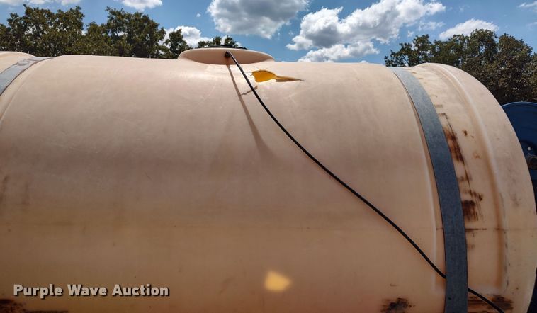 image for item LK9160 2002 Ford F350 Super Duty XL  flatbed pickup truck