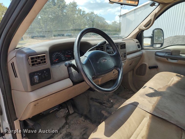 image for item LK9160 2002 Ford F350 Super Duty XL  flatbed pickup truck