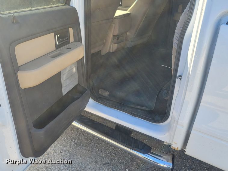 image for item LM9697 2013 Ford F150  SuperCrew pickup truck